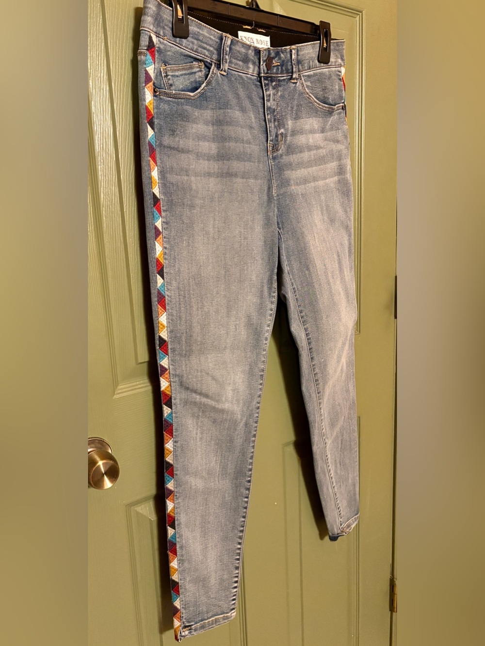 Knox Rose Light Blue Skinny Jeans Embroidered Geometric Side Trim